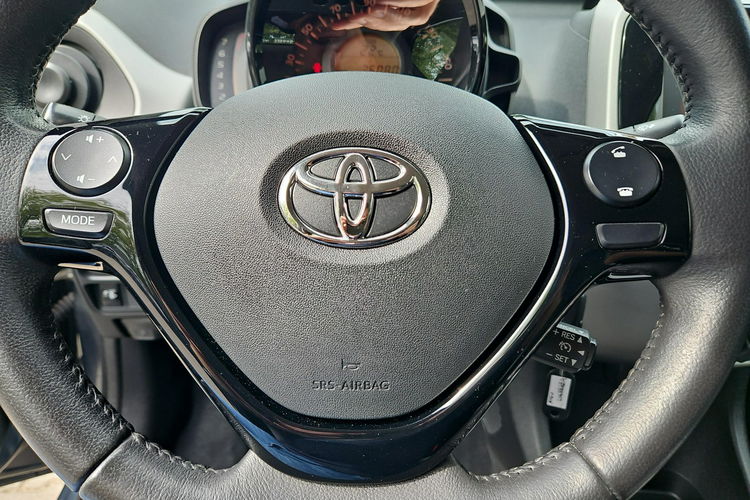 Toyota Aygo 1.0 VVTi 68KM X-PLAY CITY X-TREME, salon Polska, gwarancja zdjęcie 21