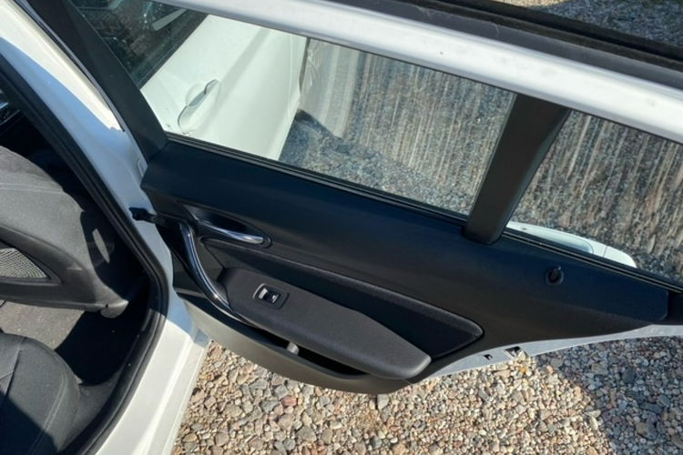 BMW 118 118i 136 KM automat m-sport salon pl pełen serwis gwarancja w cenie zdjęcie 13