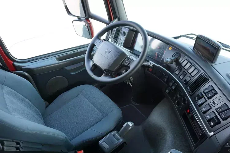 Volvo FM / 340 / 6 X 2 / SKRZYNIOWY + HDS / FASSI 310 XP / WYSIĘG 16.7 M zdjęcie 13