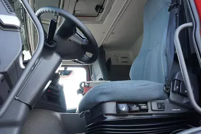 Volvo FM / 340 / 6 X 2 / SKRZYNIOWY + HDS / FASSI 310 XP / WYSIĘG 16.7 M zdjęcie 9