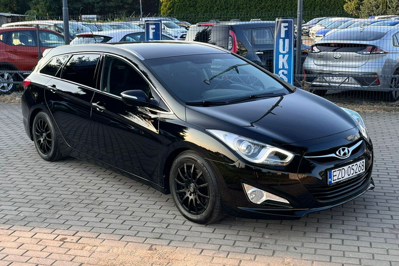 samochód osobowy Hyundai zdjęcie 1