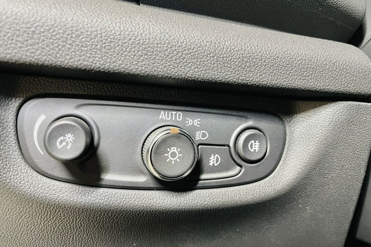 Opel Insignia 2.0 CDTI 170KM 90.000km Innovation AppleCar NAVI LUX Led KeyLesNiemiec zdjęcie 21