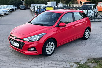 Hyundai i20 Benzyna Niski Przebieg Gwarancja 