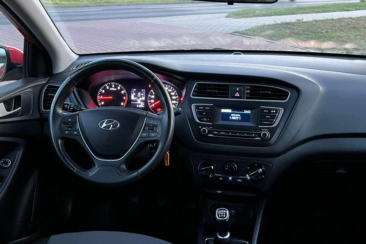 Hyundai i20 Benzyna Niski Przebieg Gwarancja zdjęcie 18