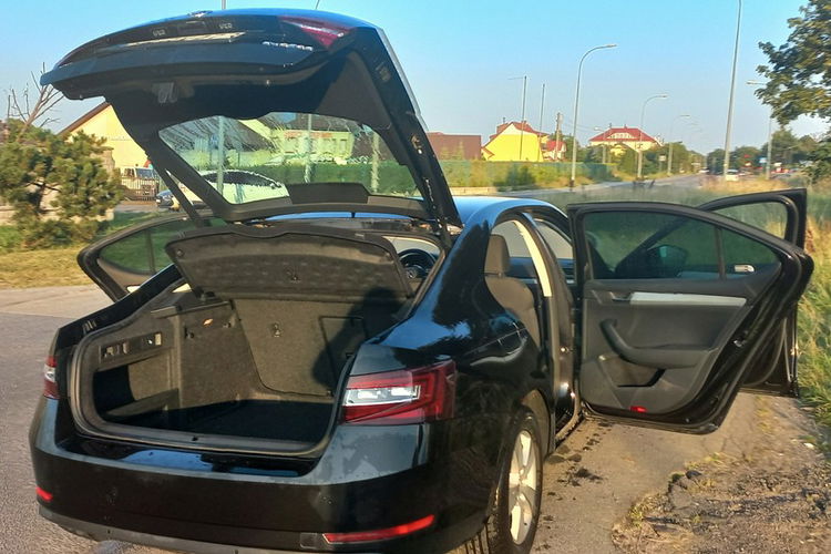 Skoda Superb DSG Full Led Grzane fotele Salon PL F.VAT23% 55900 Netto zdjęcie 18