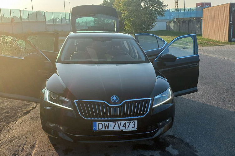 Skoda Superb DSG Full Led Grzane fotele Salon PL F.VAT23% 55900 Netto zdjęcie 31
