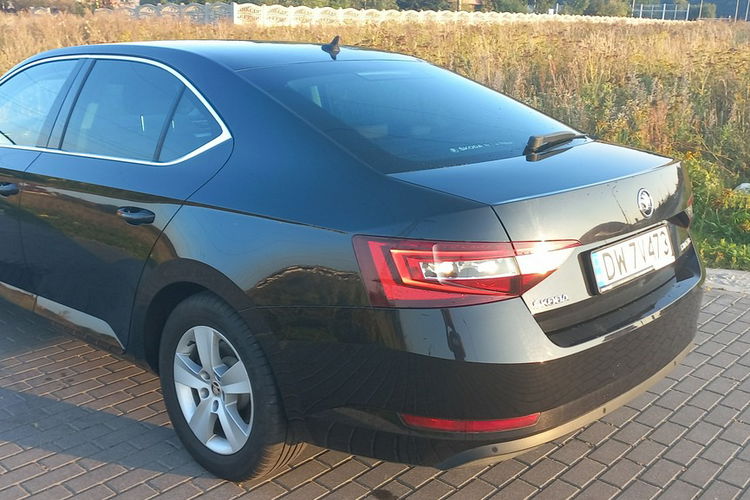 Skoda Superb DSG Full Led Grzane fotele Salon PL F.VAT23% 55900 Netto zdjęcie 4