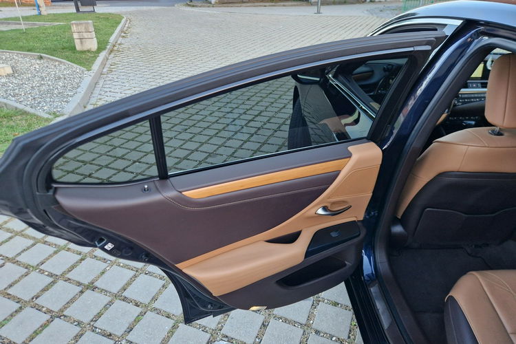 Lexus ES300 Salon Polska. . Bezwypadkowy. Wersja Omotenashi zdjęcie 11