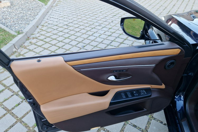 Lexus ES300 Salon Polska. . Bezwypadkowy. Wersja Omotenashi zdjęcie 17