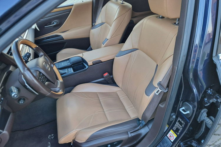 Lexus ES300 Salon Polska. . Bezwypadkowy. Wersja Omotenashi zdjęcie 19