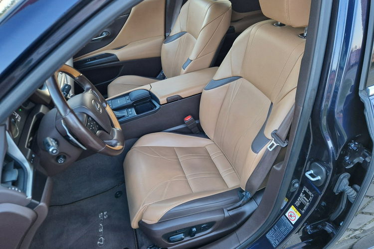 Lexus ES300 Salon Polska. . Bezwypadkowy. Wersja Omotenashi zdjęcie 20