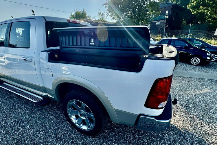Dodge RAM 5.7 HEMI laramie doinwestowany brak wkładu bogata wersja gwarancja zdjęcie 10