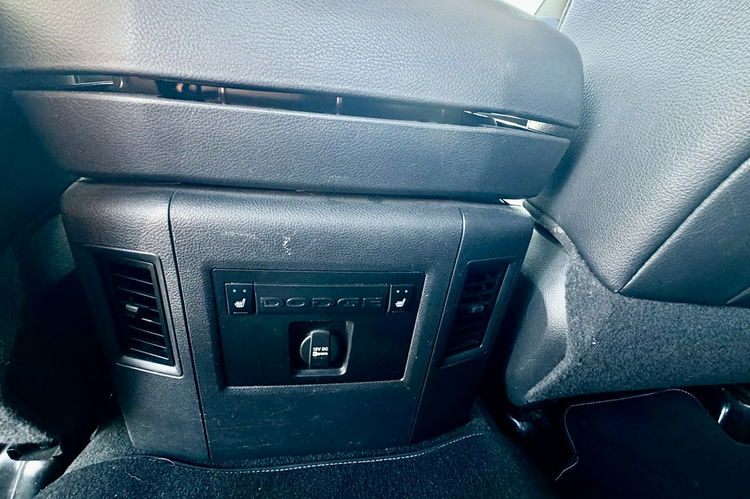 Dodge RAM 5.7 HEMI laramie doinwestowany brak wkładu bogata wersja gwarancja zdjęcie 12