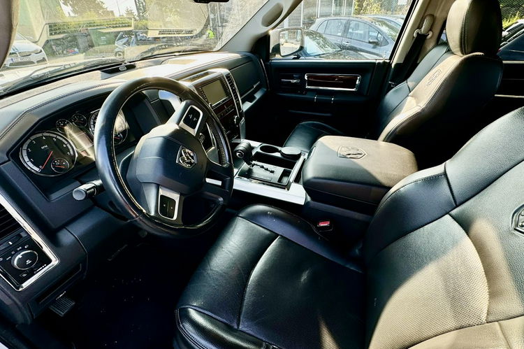 Dodge RAM 5.7 HEMI laramie doinwestowany brak wkładu bogata wersja gwarancja zdjęcie 21