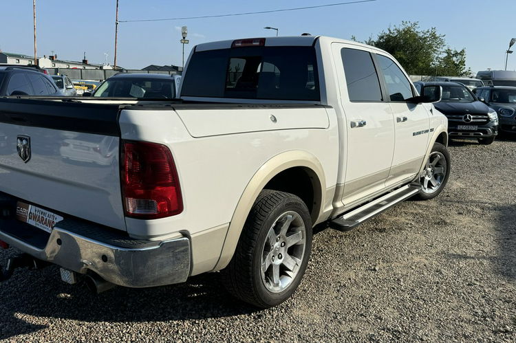 Dodge RAM 5.7 HEMI laramie doinwestowany brak wkładu bogata wersja gwarancja zdjęcie 27