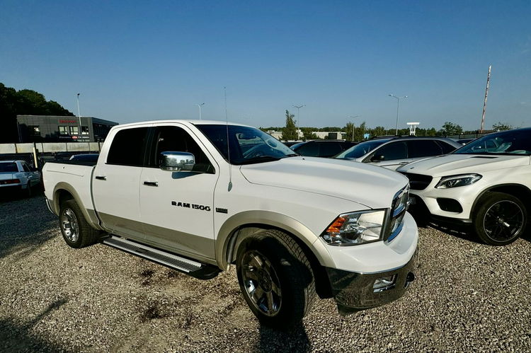 Dodge RAM 5.7 HEMI laramie doinwestowany brak wkładu bogata wersja gwarancja zdjęcie 29