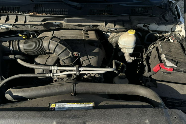 Dodge RAM 5.7 HEMI laramie doinwestowany brak wkładu bogata wersja gwarancja zdjęcie 5