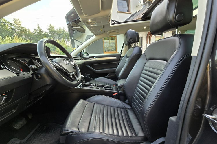 Volkswagen Passat 2.0 TDi 150KM DSG Highline / Panorama / Kamery 360 / I-właściciel zdjęcie 10