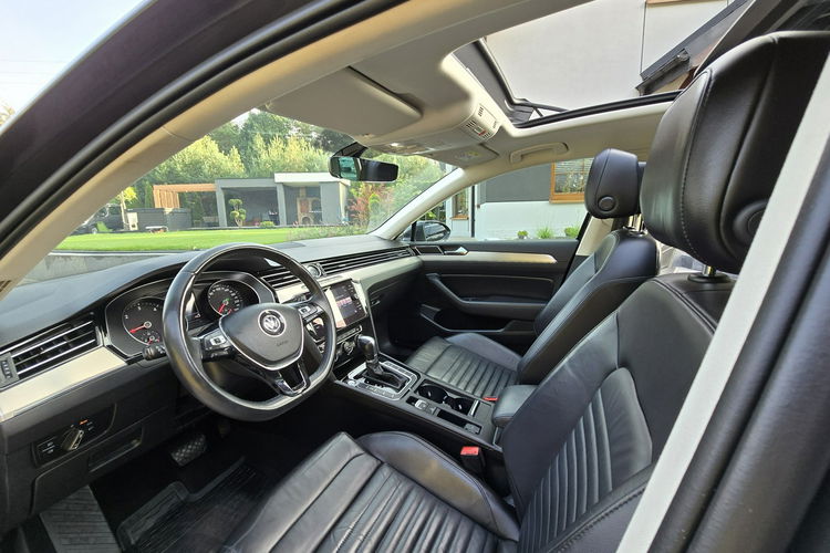 Volkswagen Passat 2.0 TDi 150KM DSG Highline / Panorama / Kamery 360 / I-właściciel zdjęcie 11
