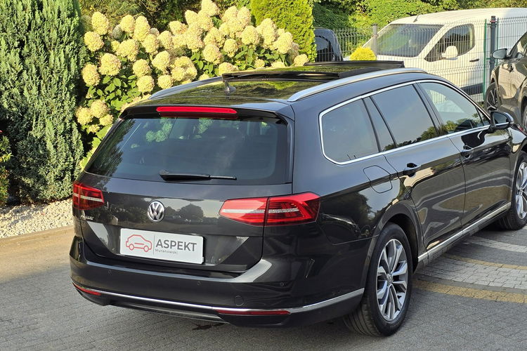Volkswagen Passat 2.0 TDi 150KM DSG Highline / Panorama / Kamery 360 / I-właściciel zdjęcie 16