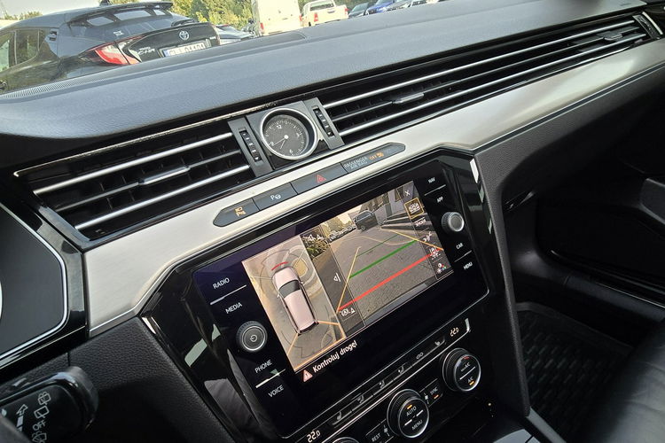 Volkswagen Passat 2.0 TDi 150KM DSG Highline / Panorama / Kamery 360 / I-właściciel zdjęcie 27