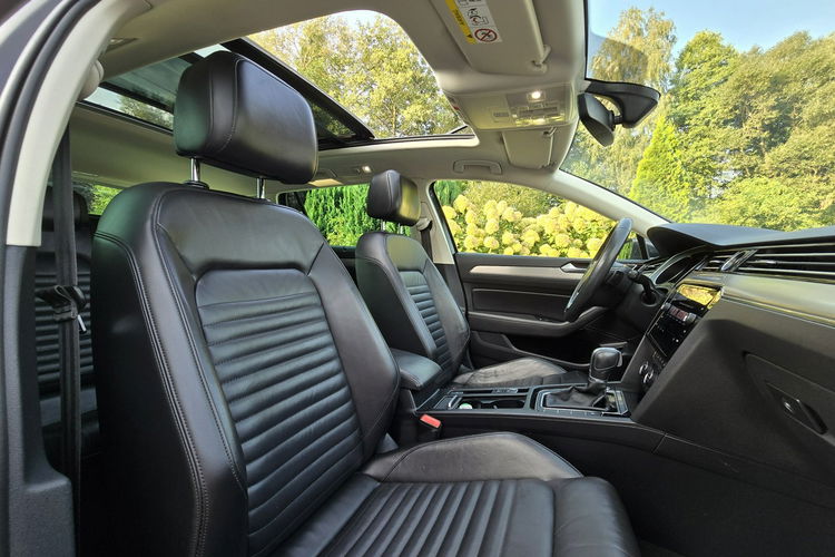 Volkswagen Passat 2.0 TDi 150KM DSG Highline / Panorama / Kamery 360 / I-właściciel zdjęcie 7