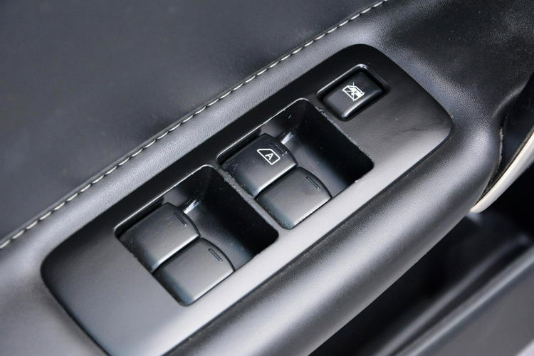 Nissan Qashqai Lift Xenon Automat Skóry Navi Kamera Panorama Bose FULL OPCJA zdjęcie 31