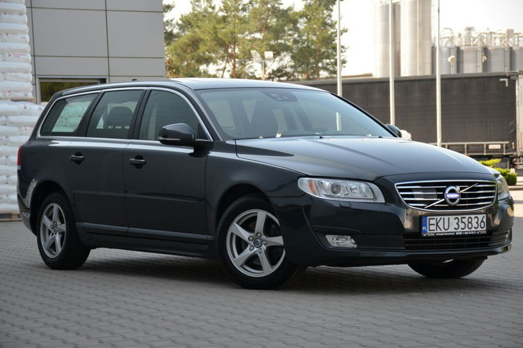 Volvo V70 Zarejestrowane 2.0D4 181KM Lift Serwis Bi-xenon Navi As.pasa ruchu zdjęcie 9