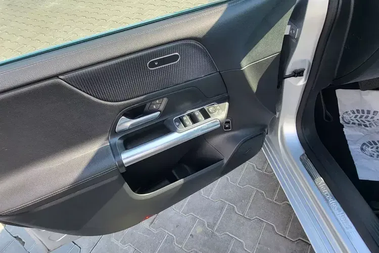 Mercedes klasa-b zdjęcie 12