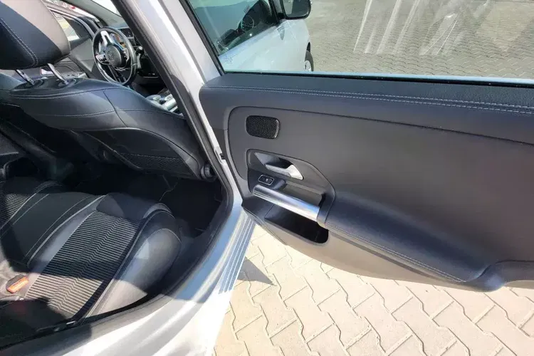 Mercedes klasa-b zdjęcie 17