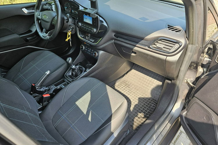 Ford Fiesta Klima / Podgrzewane fotele i kierownica / Tempomat / 6 biegów zdjęcie 19
