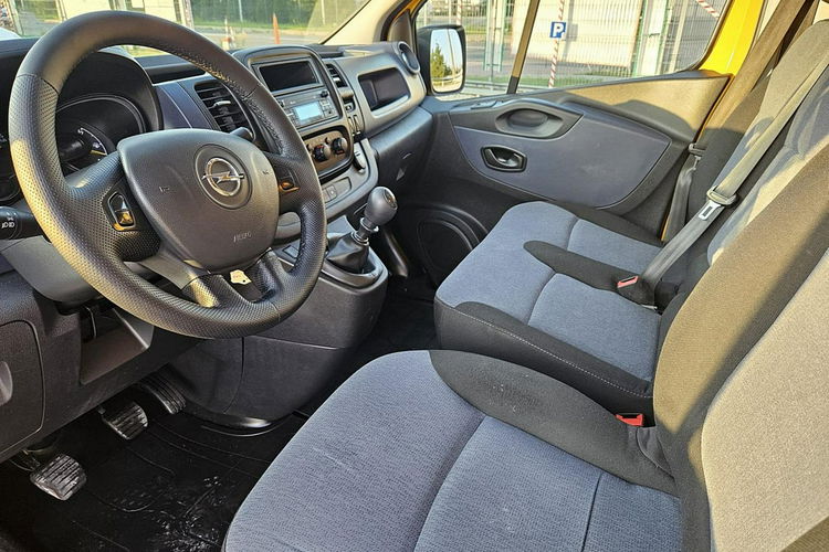 Opel Vivaro L1H1 pack klim zdjęcie 6