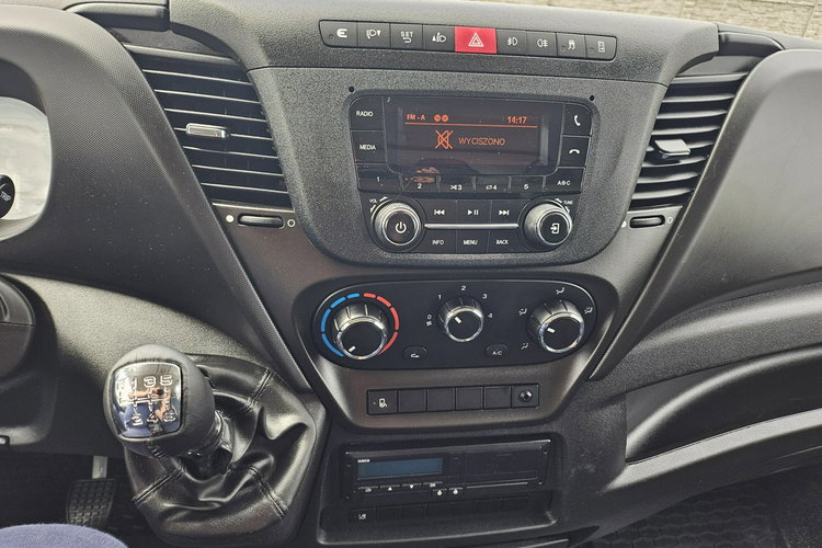 Iveco Daily 70C18 Winda-1500_kg Izoterma Chłodnia Kontener ROMCAR zdjęcie 10