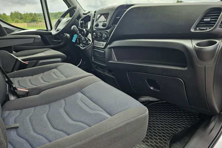 Iveco Daily 70C18 Winda-1500_kg Izoterma Chłodnia Kontener ROMCAR zdjęcie 11