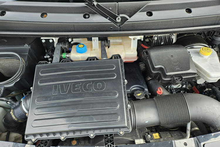 Iveco Daily 70C18 Winda-1500_kg Izoterma Chłodnia Kontener ROMCAR zdjęcie 12