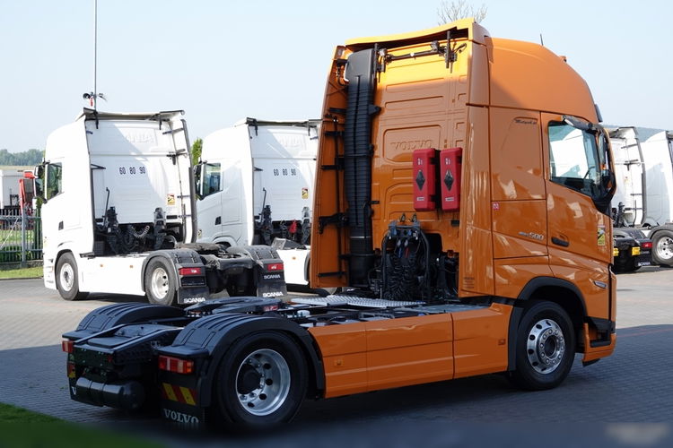 Volvo FH 500 / XXL / PEŁNY ADR / KLIMA POSTOJOWA / ALUSY / SALON POLSKA / PO ZŁOTYM KONTRAKCIE SERWISOWYM zdjęcie 7