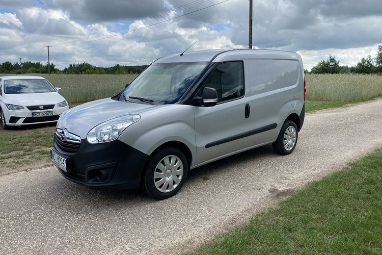 Opel Combo 1.4T 120KM Mały przebieg 45 tys. przebiegu. Nowy Gaz zdjęcie 2