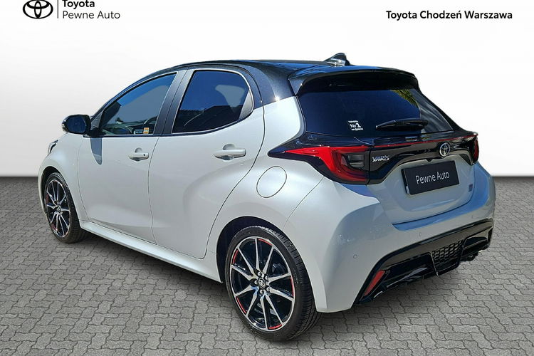 Toyota Yaris 1.5 VVT-i 125 KM GR SPORT Skyview Smart, salon Polska, gwarancja zdjęcie 4