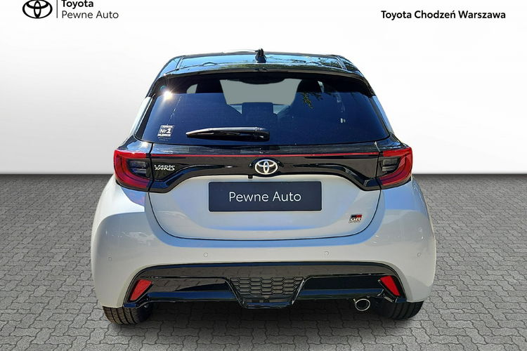 Toyota Yaris 1.5 VVT-i 125 KM GR SPORT Skyview Smart, salon Polska, gwarancja zdjęcie 5