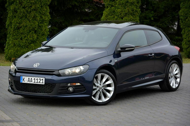 Volkswagen Scirocco 2.0T(210KM) Bi-xenon Skóry Navi Szyberdach Alu 18" Nowe Michelin Match zdjęcie 2