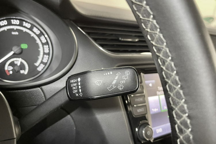 Skoda Octavia RS 2.0 TDI 184KM DSG LED AppleCar Bi-Xenon Duża Navi Nardo Grey zdjęcie 21