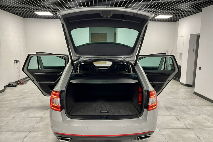 Skoda Octavia RS 2.0 TDI 184KM DSG LED AppleCar Bi-Xenon Duża Navi Nardo Grey zdjęcie 36