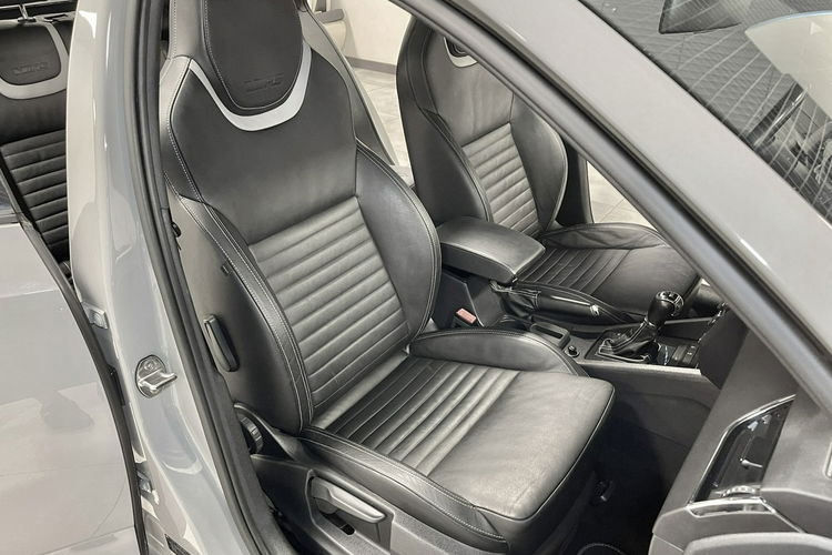 Skoda Octavia RS 2.0 TDI 184KM DSG LED AppleCar Bi-Xenon Duża Navi Nardo Grey zdjęcie 38