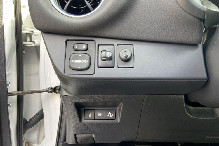 Toyota Yaris 1.5 VVTi 111KM PREMIUM CITY STYLE Y20, salon PL, gwarancja, FV23% zdjęcie 17