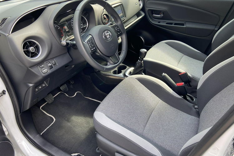 Toyota Yaris 1.5 VVTi 111KM PREMIUM CITY STYLE Y20, salon PL, gwarancja, FV23% zdjęcie 21