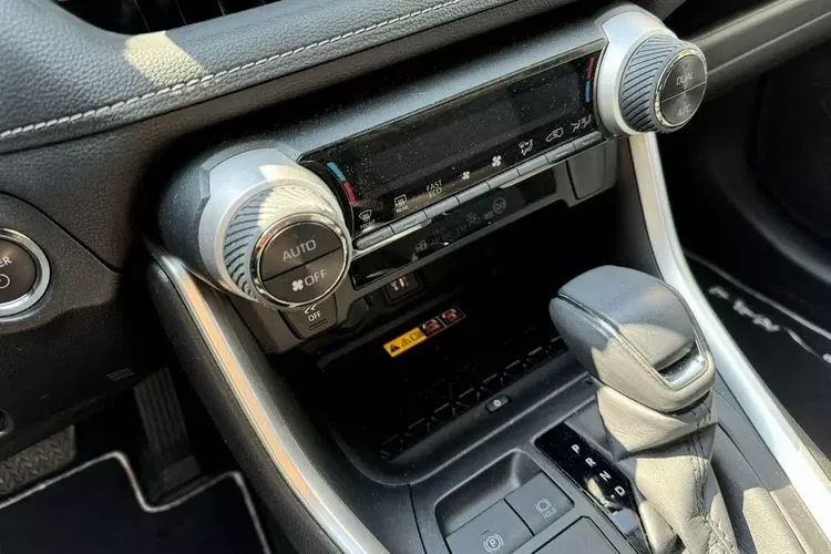 Toyota rav4 zdjęcie 15