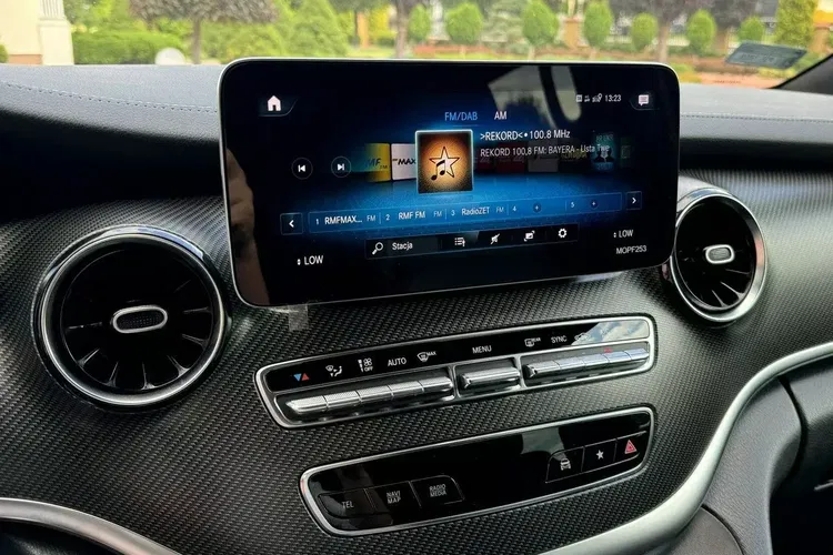 Mercedes klasa-v zdjęcie 24