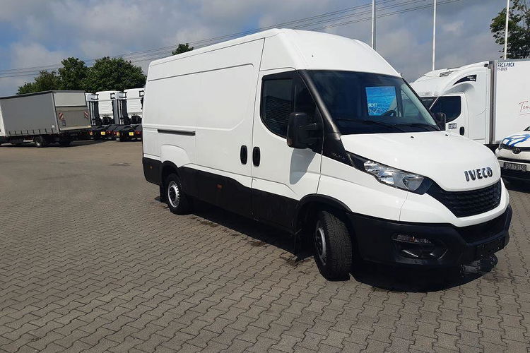 Iveco DAILY 35S16 zdjęcie 2