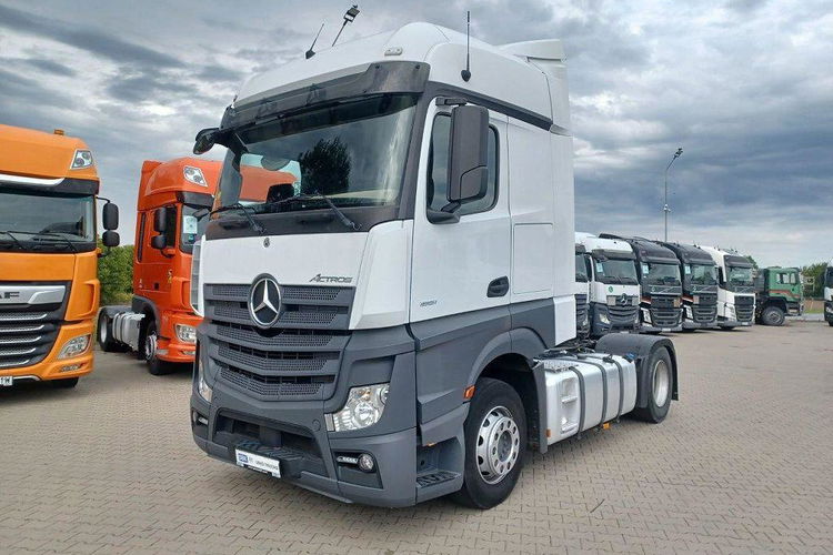 Mercedes ACTROS zdjęcie 1