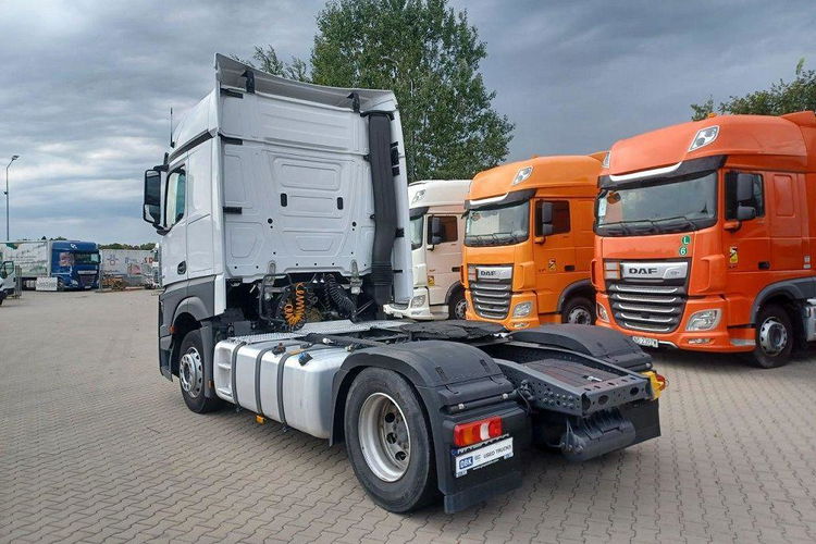 Mercedes ACTROS zdjęcie 3